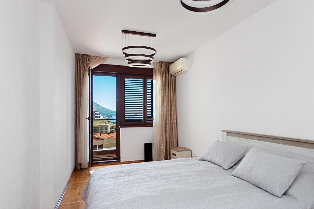 Three Bedroom Spacious Apartment Anatolia 布德瓦 外观 照片