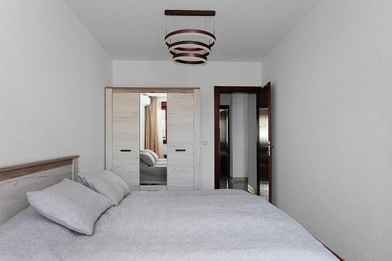 Three Bedroom Spacious Apartment Anatolia 布德瓦 外观 照片